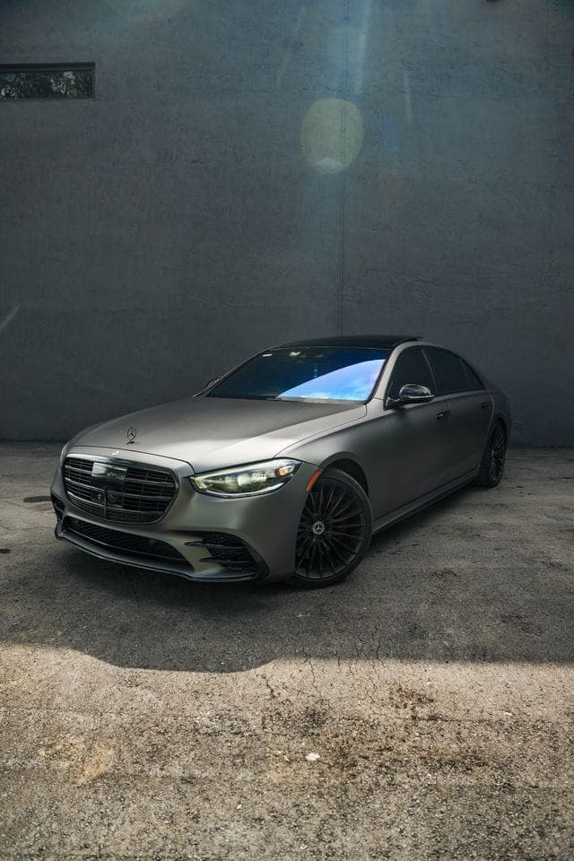 Mercedes-Benz S 580 in Satin gray
