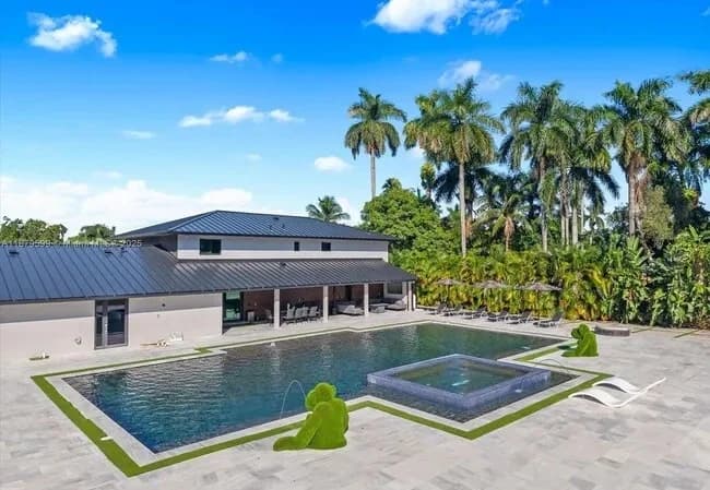 Pool and terrace at Villa Alexandria